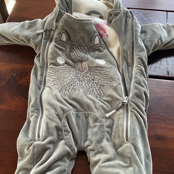 Fall suit - Picture 1 of 1